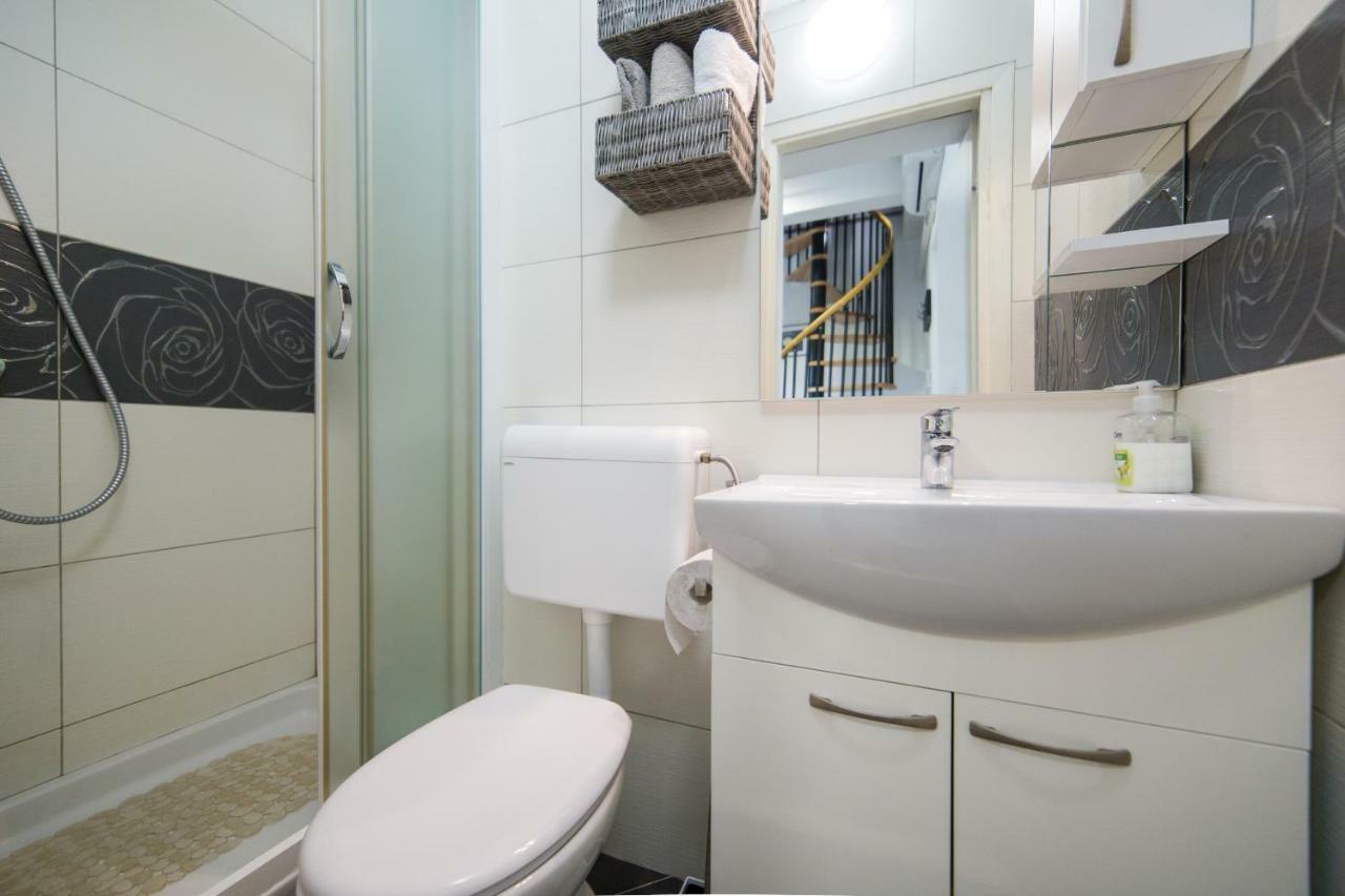 Studio Apartment Finta Rogotin Екстер'єр фото