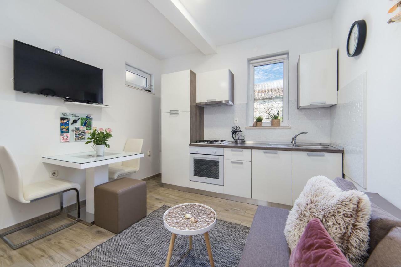 Studio Apartment Finta Rogotin Екстер'єр фото