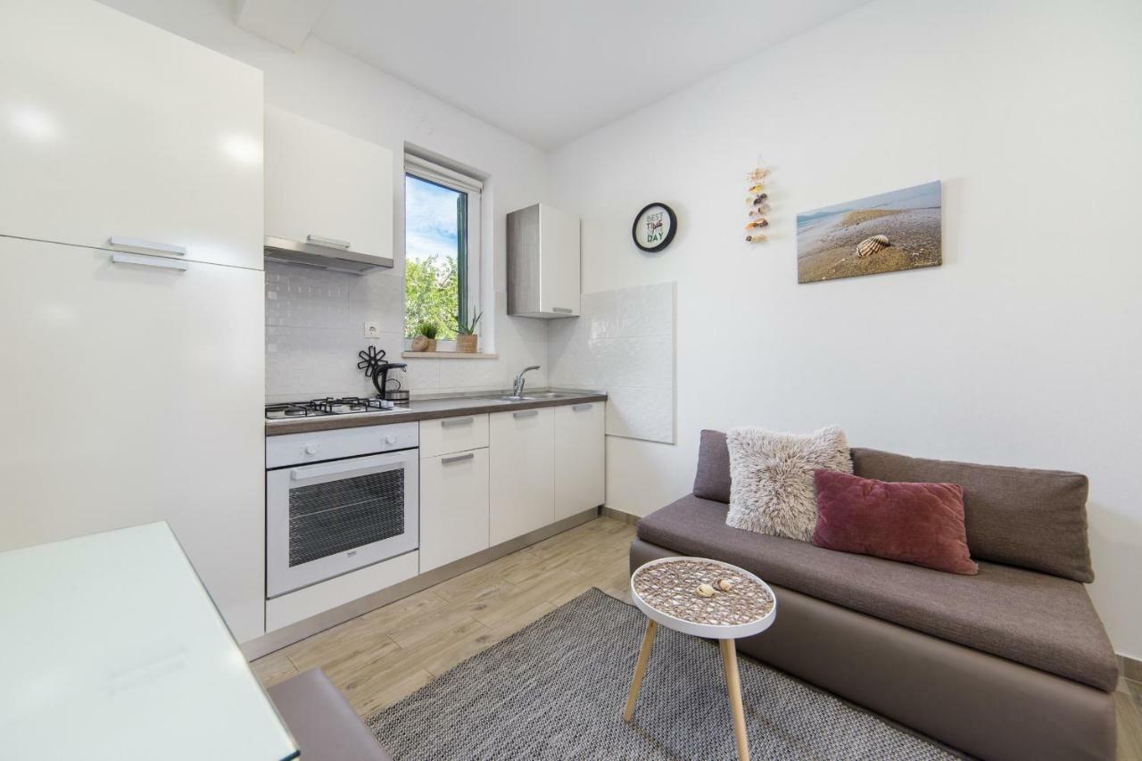 Studio Apartment Finta Rogotin Екстер'єр фото