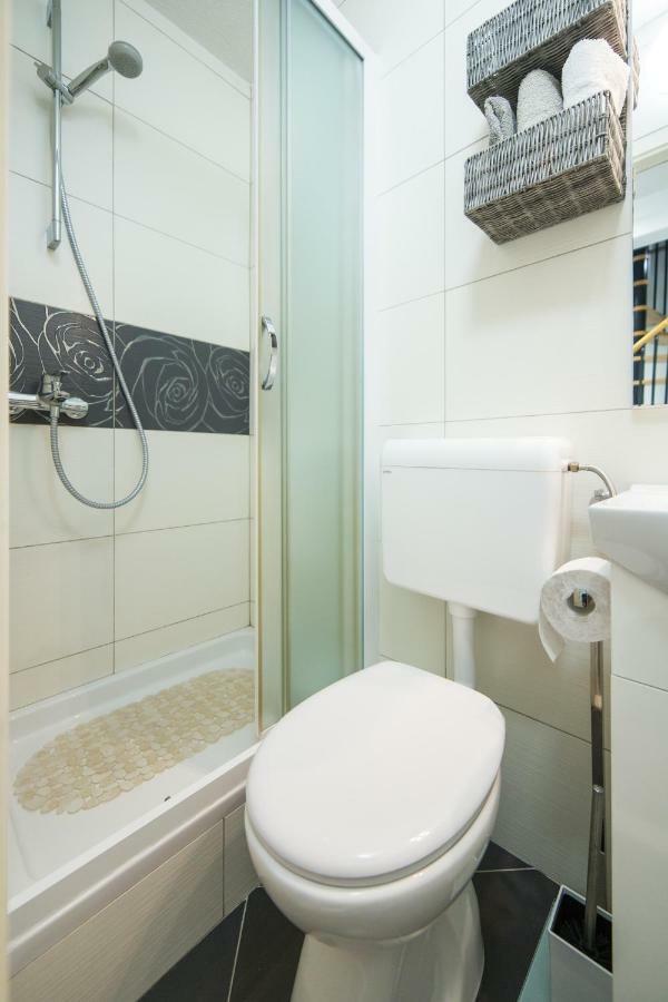 Studio Apartment Finta Rogotin Екстер'єр фото